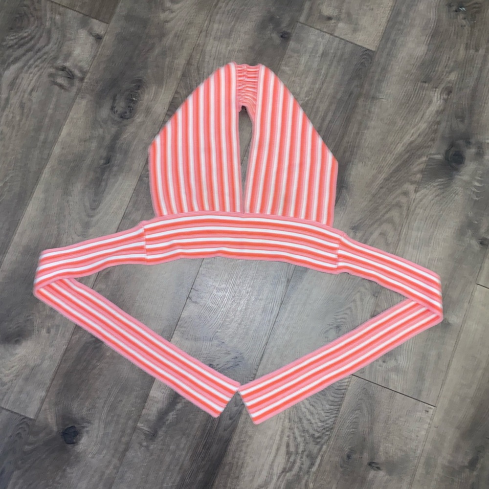 Trendy halter top